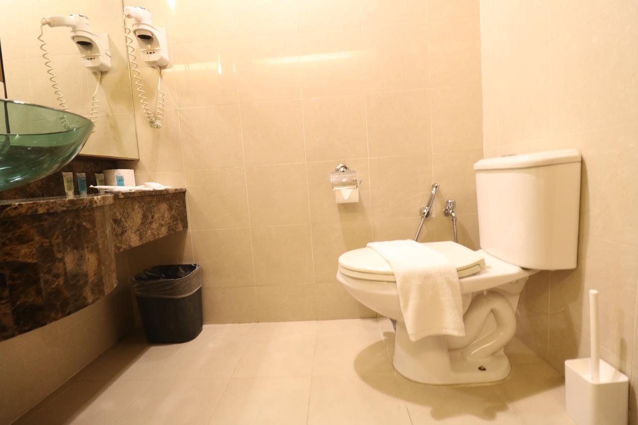 Millennium Suite At Pyramid Tower Petaling Jaya Extérieur photo